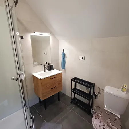 Pod Hrazi Chrastany Apartment