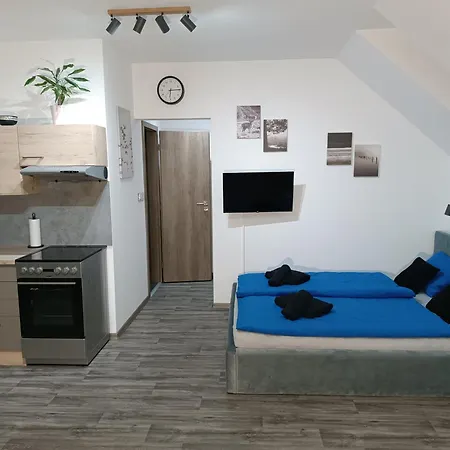 Pod Hrazi Chrastany Apartment