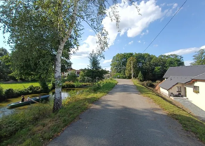 Pod Hrází Chráštany *